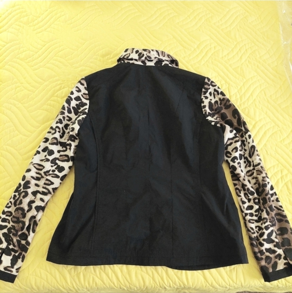 Chico’s Leopard Print Mixed Media Button Front Jacket Size 0 (Fits Small/4-6) - Picture 3 of 7